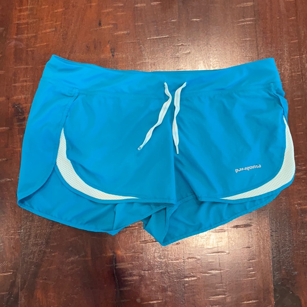 Patagonia strider shorts size medium